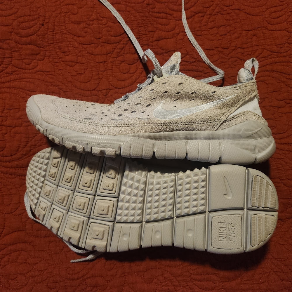 Nike Cream Athletic Shoes